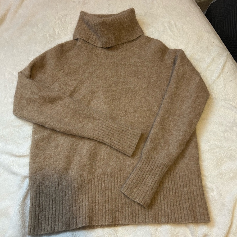 Babaton Ultra Soft Turtleneck